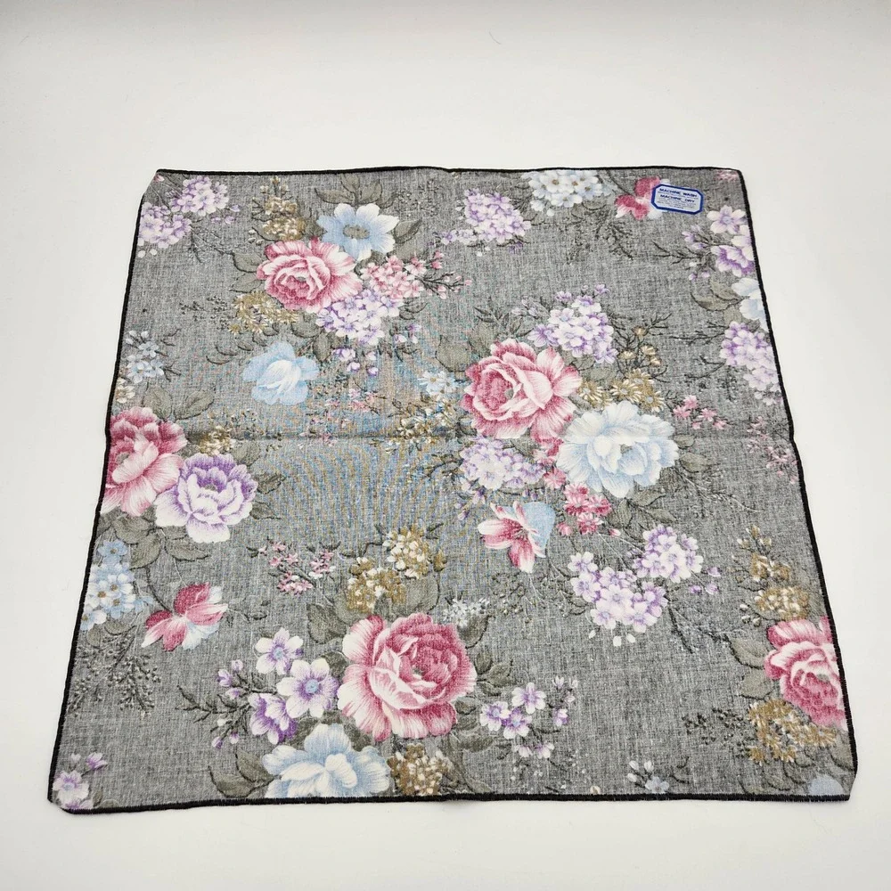 VTG Floral Cloth Napkins Set of 4 Black Pink Rose Cottagecore Dark Romantic